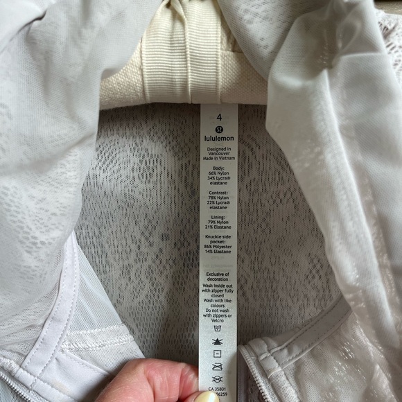Lululemon In Depth Jacket - Picture 3 of 5